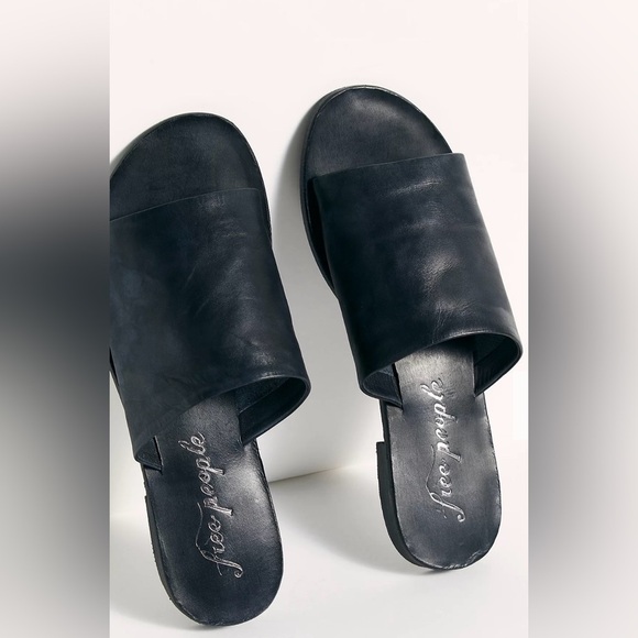 NWT Free People leatherr Sandals size 37 - Picture 1 of 4